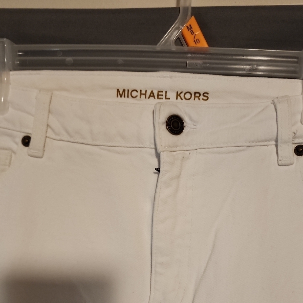 Michael Kors White Capris with Smooth Finish - Picture 2 of 10